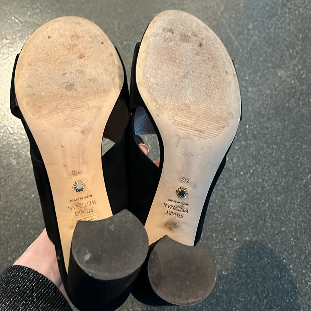 STUART WEITZMAN. Size 7 1/2 black suede sandals. Great for summer worn few times - Picture 3 of 4
